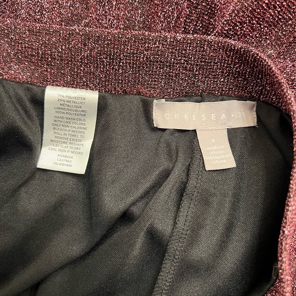 Chelsea 28 Shimmery Pink Pleated Sparkle Skirt in Size Small - Picture 2 of 10